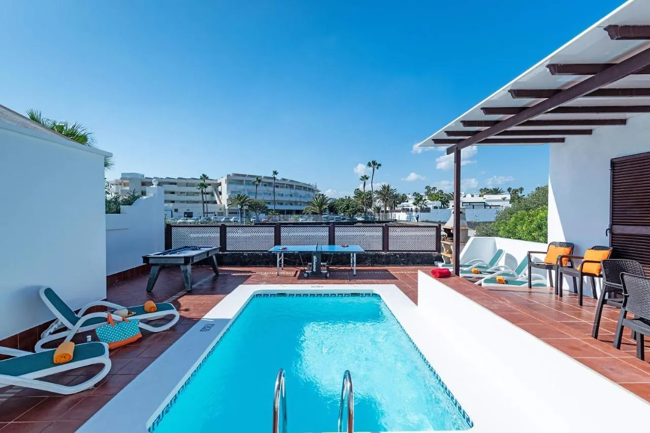Villa Tara Tías